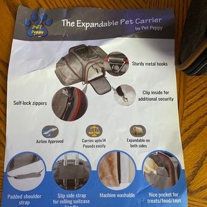 Pet peppy expandable pet carrier for pets up to 14 pounds